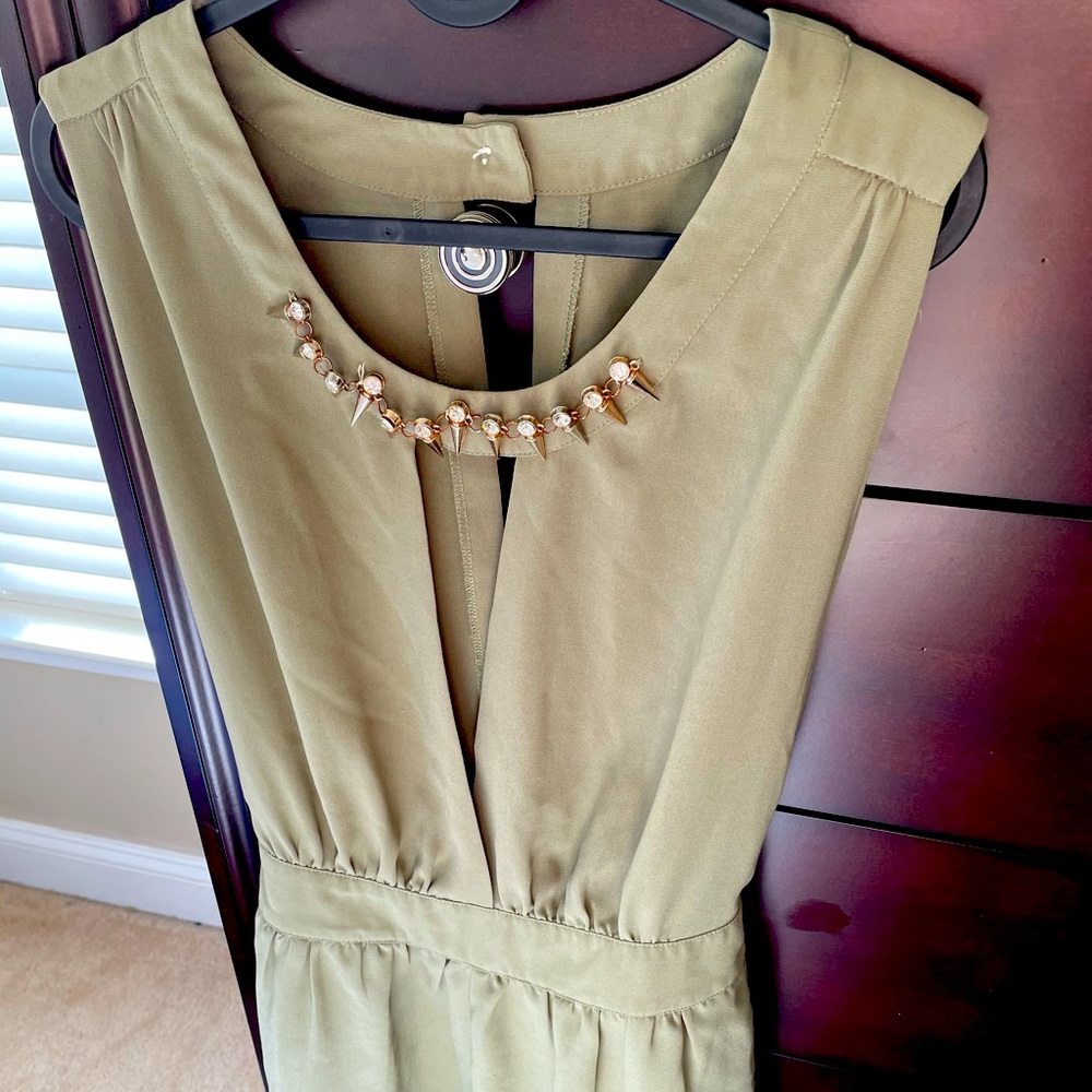 Gorgeous sleeveless jumpsuit